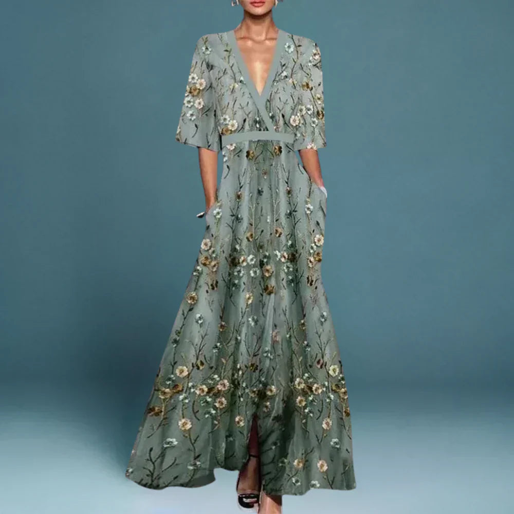 Jamie - Chic Maxi Dress with Floral Design