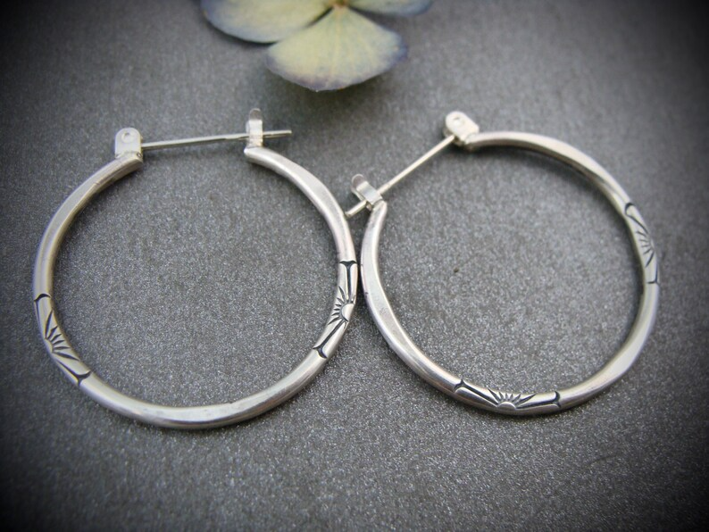 Alexa – Vintage Silver Hoop Earrings