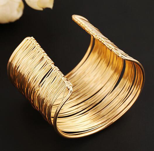 Sofia - Vintage Golden Bracelet