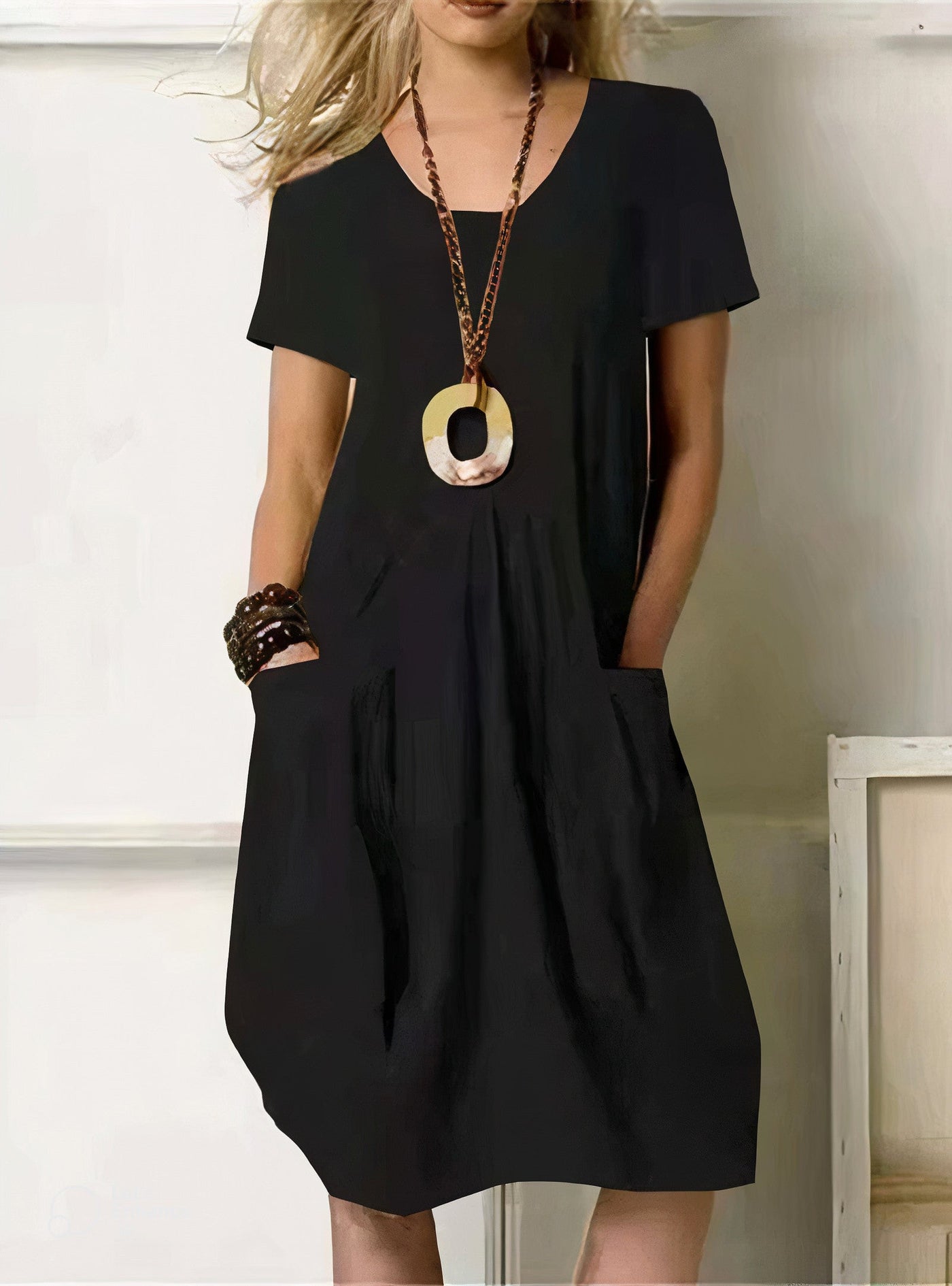 Alissa - Round Neck Relaxed Fit Dress