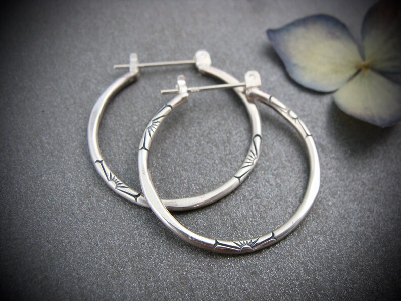 Alexa – Vintage Silver Hoop Earrings