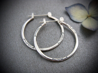 Alexa – Vintage Silver Hoop Earrings