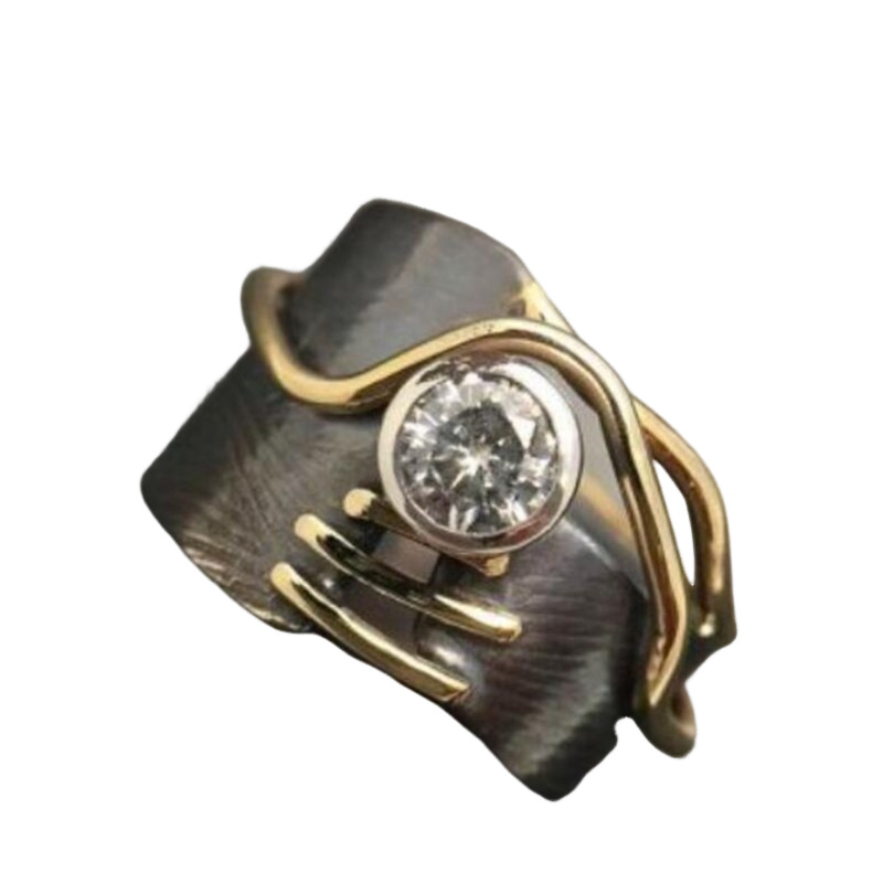 Antonina – Vintage Dark Silver Zirconia Ring