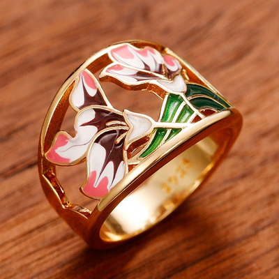 Haisley – Golden Enamel Flower Ring