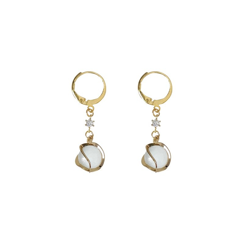 Blythe – Vintage White Opal Dangling Golden Earrings