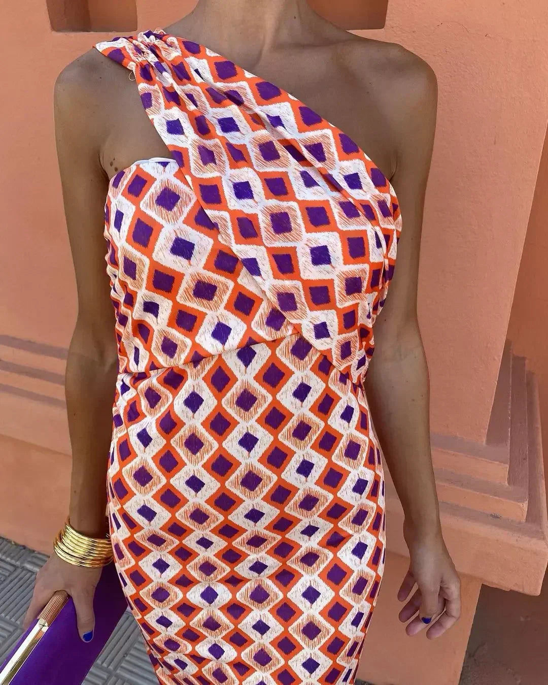 Solea | One-Shoulder Curve Midi Dress