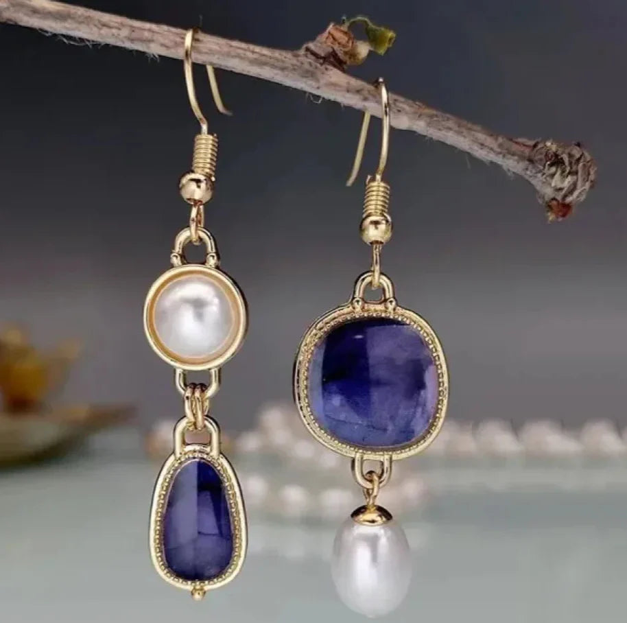 Carissa – Vintage Blue Stone Pearl Earrings