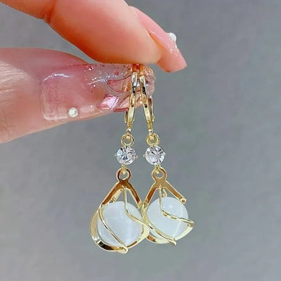 Blythe – Vintage White Opal Dangling Golden Earrings